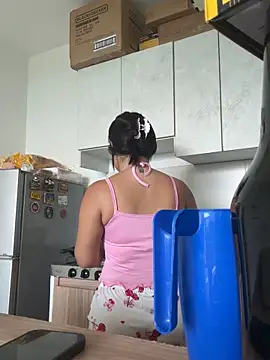 Pretty_Isadora webcam