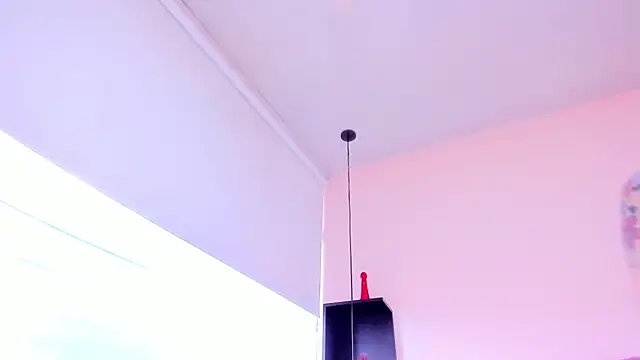 violet_myerrs webcam