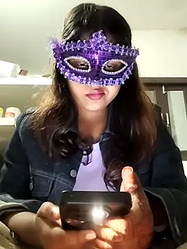 Eiinhjklamsntniil webcam