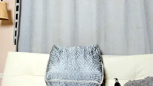 cuteeegiiirls webcam