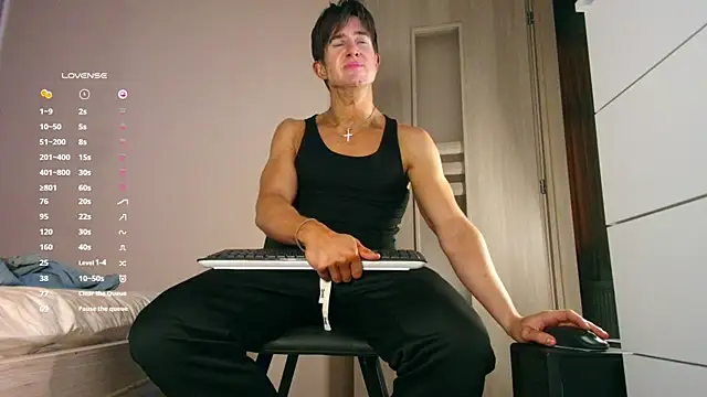 ChristianLevine_ webcam