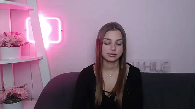 MilanaAngelAs webcam