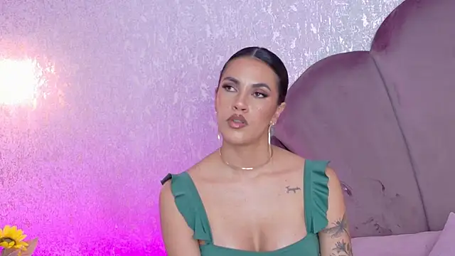 Camille_Torres webcam