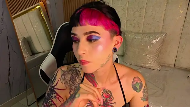 Nova_Kitty_Tx webcam