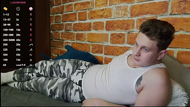 charlie_smiley webcam