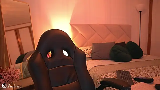 Lau_Bee webcam