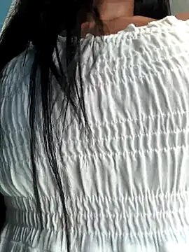 Bustykeyla Live Webcam on Stripchat