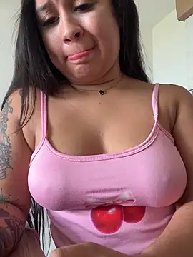 Pretty_Isadora webcam