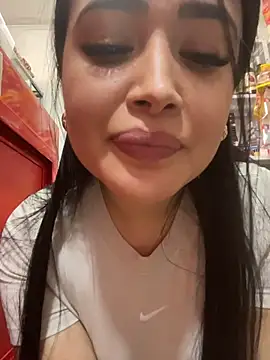 striptease live Sara Fun