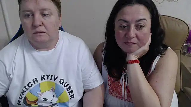 Bertie_Adeline webcam