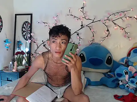 good_boy_in_bed webcam