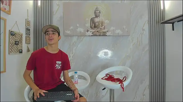 BOYS_OF_MILAMBER webcam