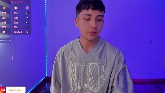 oliver_kyy webcam