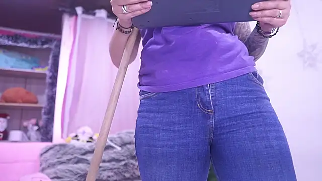 Madison_Mayer webcam