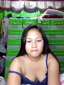 pretty_me092121 webcam