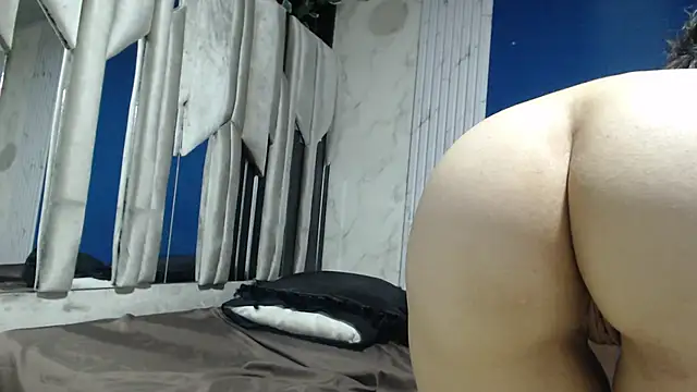 online cam fun KiraaWild