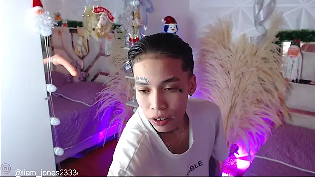 Jonesliam23 webcam