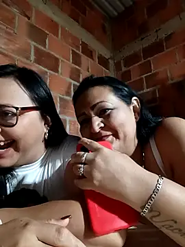 Dirty-Momm-Divorced-Hot webcam