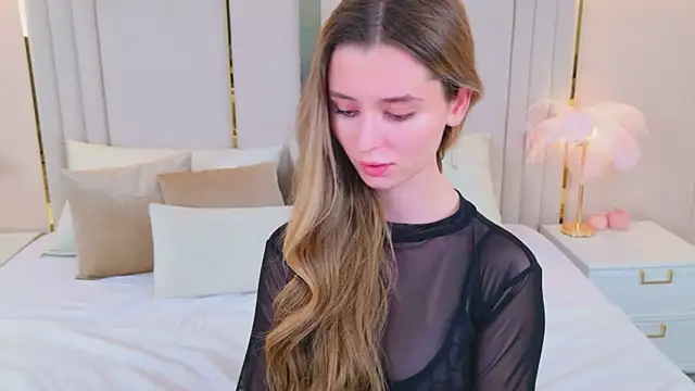 MarybethSnow live cam screenshot female on CamHD – HD Live Webcams & Adult Chat