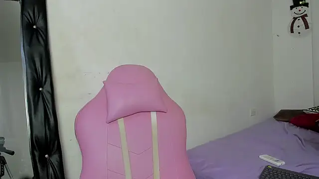 Laura_and_Kevin webcam