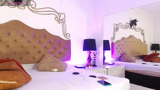 Adara_Ferrara webcam