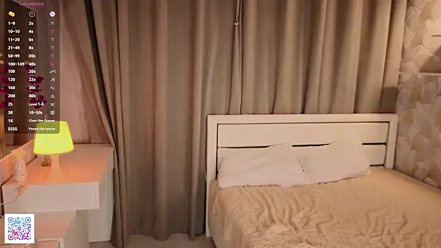 CoraleeSpadlin webcam