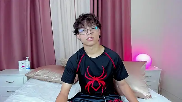 Honeymoon_sariel webcam