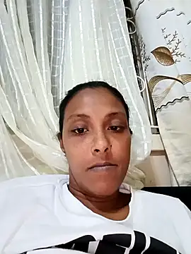 Indian-Hottie001 webcam