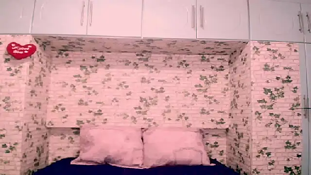 IndianSexyLove00 webcam