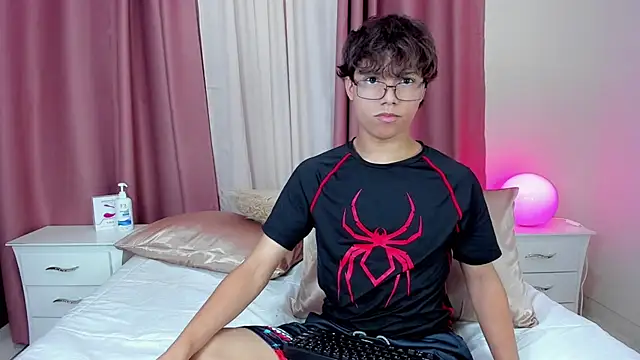 Honeymoon_sariel webcam