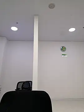 girl_redhead_bigtits webcam