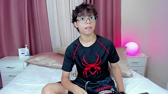 Honeymoon_sariel webcam