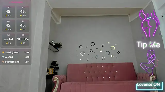 BelovedKhlloee webcam