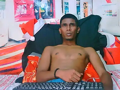 IndianThuggin webcam