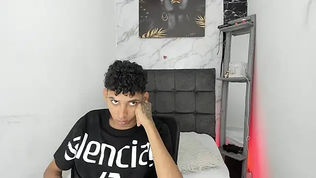 afrodita_n_ares webcam