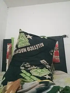 MaximoSualteza777 webcam