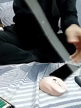 yazin19 (M twink) - Ejaculation and showering