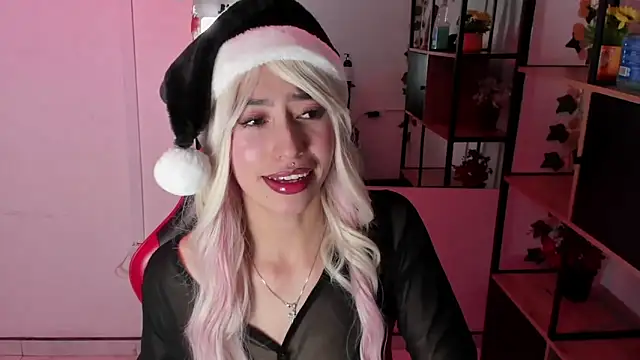 LilithCooperr_ webcam