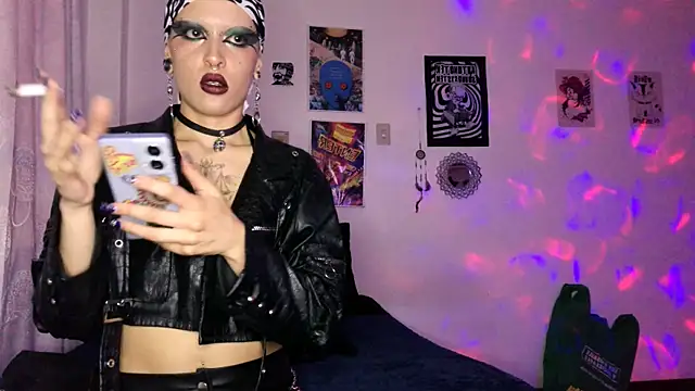 plutonbluemooon333 webcam