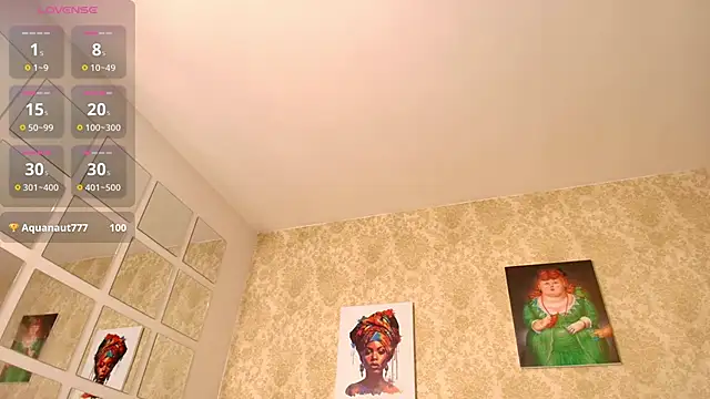 nahomi_blaze56 webcam