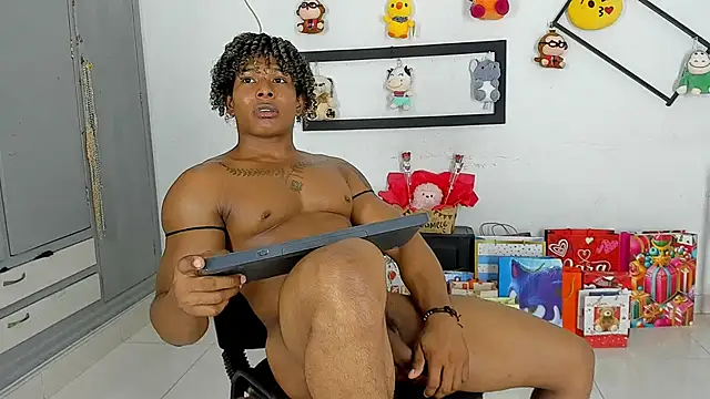 Gregorii_adams webcam