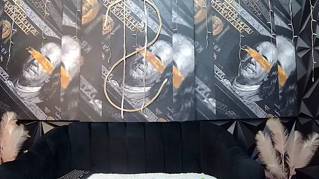 Lilmisbaddyxxx webcam