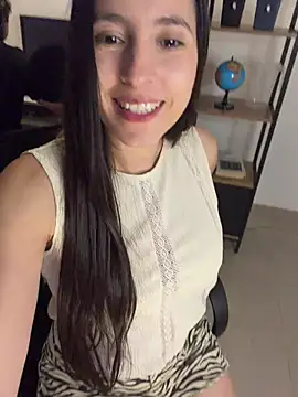 LittleDoll___ webcam