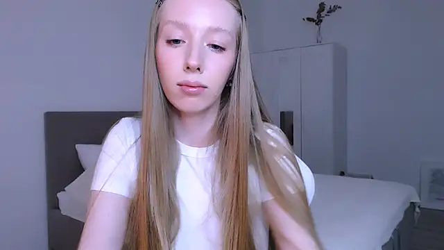 Luna_insniity webcam