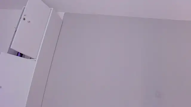 sara__jones_gh webcam