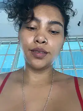 Webcam Model (SophieD)  is live.Free join now!