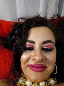 QueensInspireKings webcam