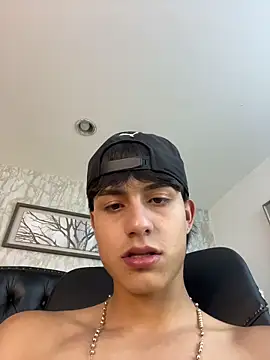 Lander_Cruz Live Webcam on Stripchat