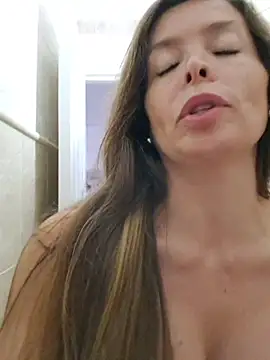 karina_warthon webcam