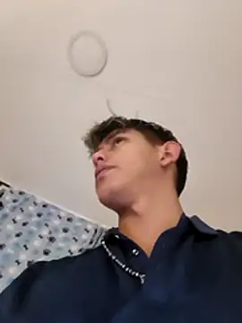 Hiroshi_Shen Live Webcam on Stripchat